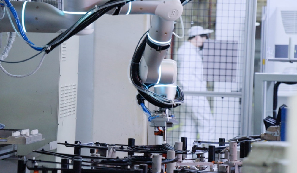 What Automated Adhesive Primer Solution Really Helps with Automobile Manufacturing? 